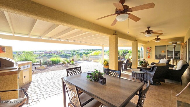 Building Photo - 37796 S Golf Course Dr