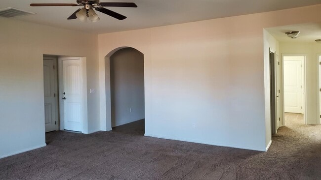 Building Photo - 3621 Scarlet Ln