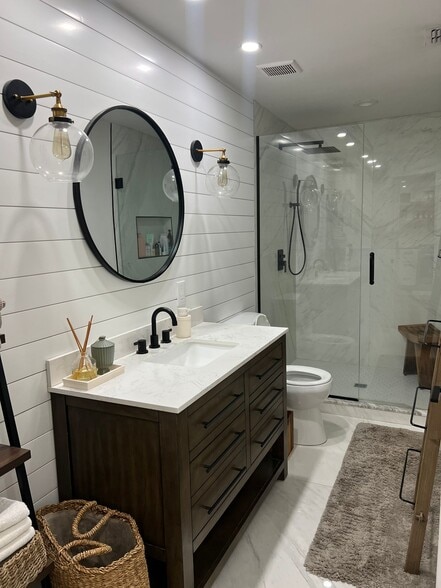 Building Photo - 50 Emerald Woods Dr