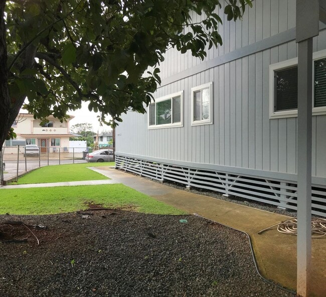 Building Photo - Spacious 5 Bedroom, 2 Bath, 2 Car Carport,...