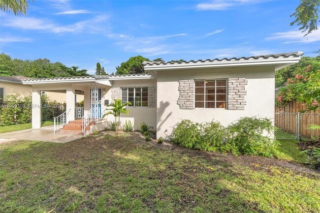 Building Photo - 69 NE 115th St