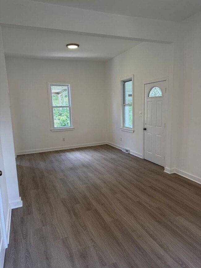 Building Photo - Beautifully Renovated 2-Bedroom, 2-Bathroom Home with Spacious Bonus Attic