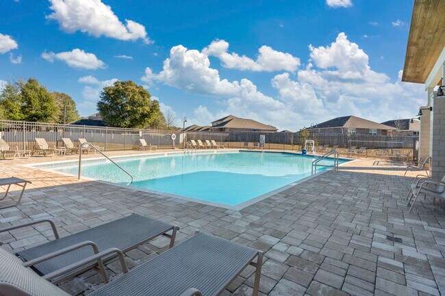 Building Photo - 4735 Airmen Dr