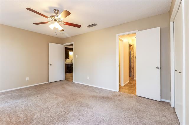 Building Photo - 708 Highland Park Dr