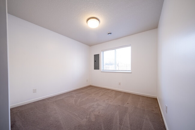 Building Photo - 13369 Bronze Pkwy