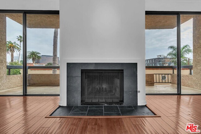 Building Photo - 8642 Gregory Wy