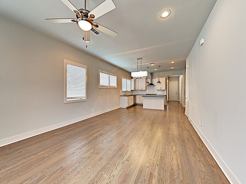 Building Photo - 326 Wimberly St