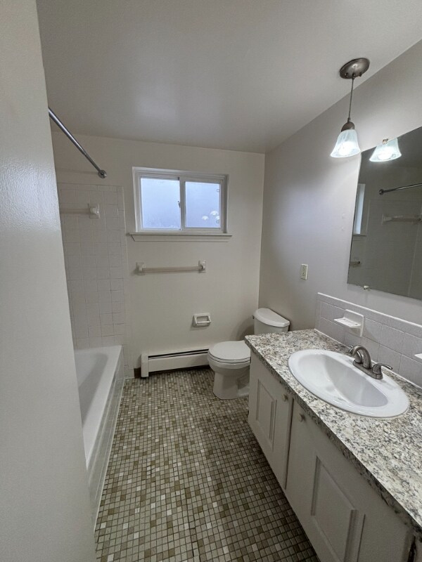 Building Photo - 110 Losson Rd