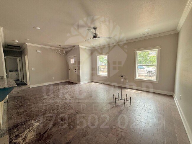 Building Photo - Bella Vista Single-Family Home- 2 Bed/ 2 Bath- Well-Designed Hazelwood Plan