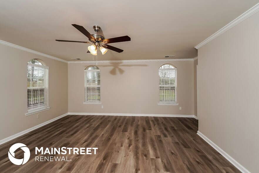 Building Photo - 2812 Lambert Cir