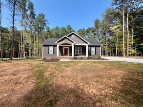 Building Photo - 319 Merifield Dr