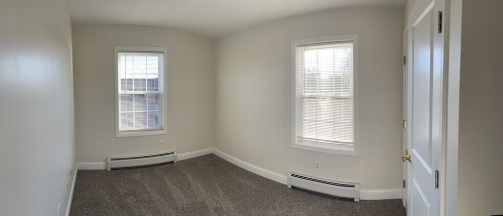 Building Photo - 16 Corning Ave