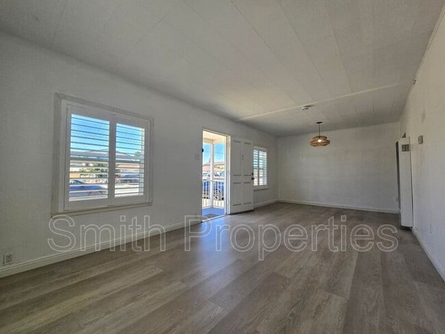 Building Photo - 4550 166th St
