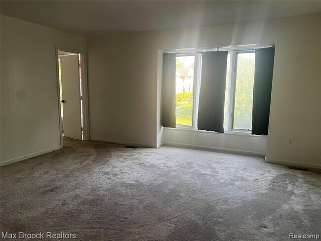 Building Photo - 6330 Odessa Dr