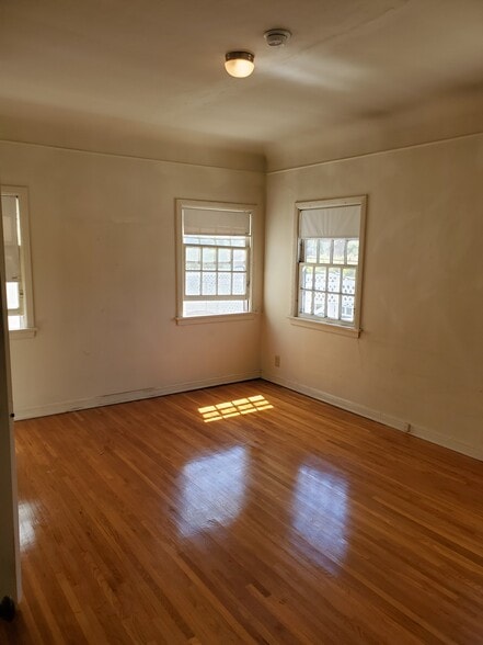 Building Photo - 6450 W Olympic Blvd