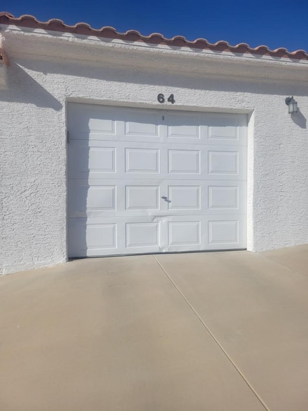 Building Photo - 913 Mesa Blvd
