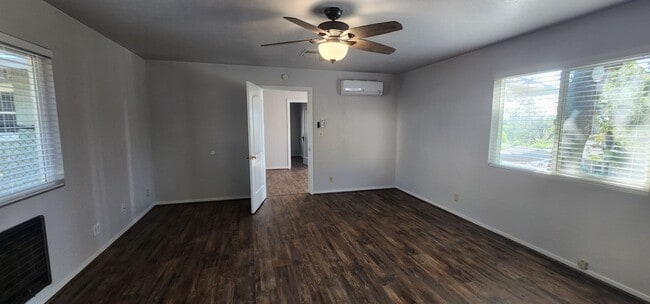 Building Photo - Updated Home with lots of Extras!