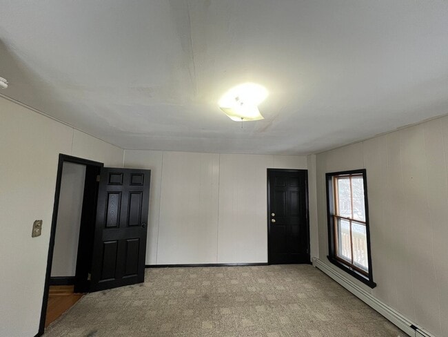 Building Photo - 222 Chestnut St