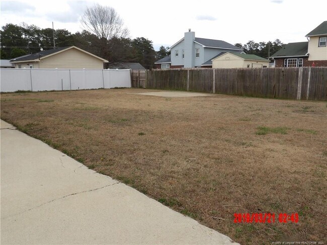 Building Photo - 7894 Ladonia Dr
