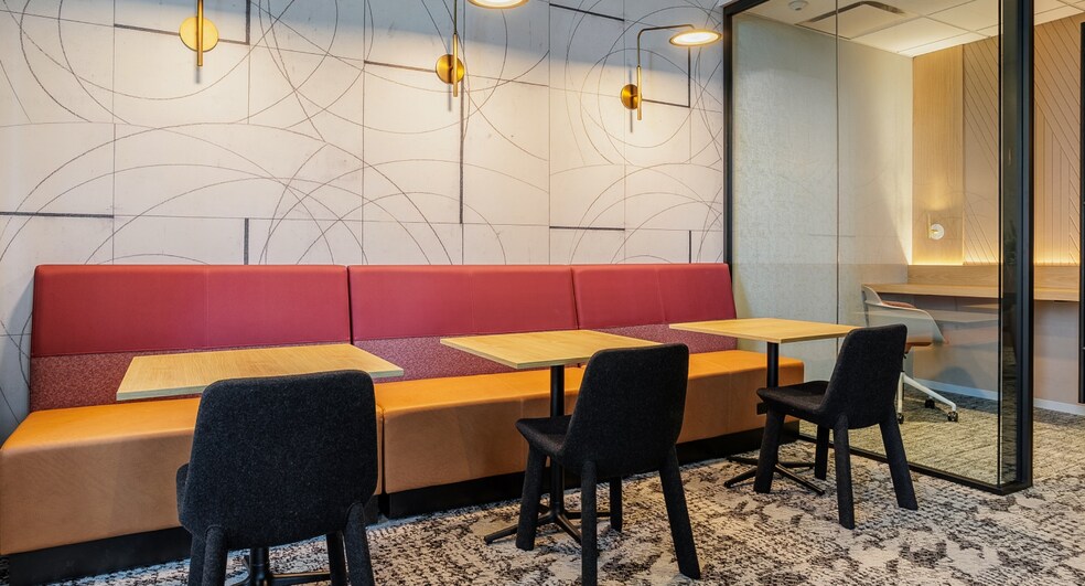 Building Photo - 77 W Wacker Dr