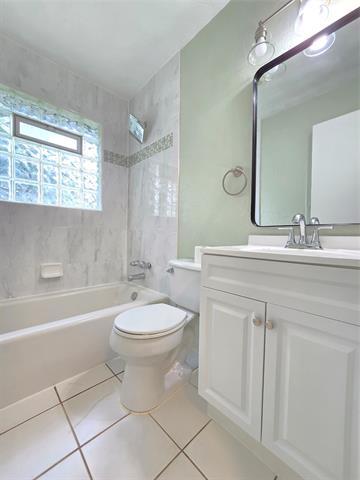 Building Photo - 3036 Candlewick Ln