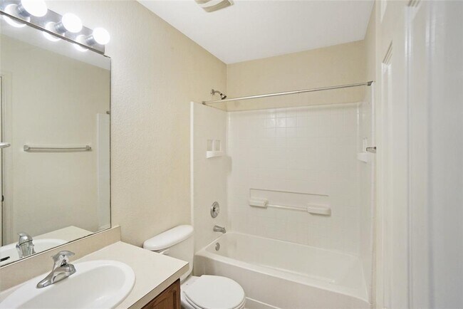 Building Photo - 14400 Martial Eagle Dr