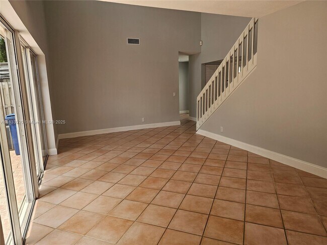 Building Photo - 1359 Springside Dr