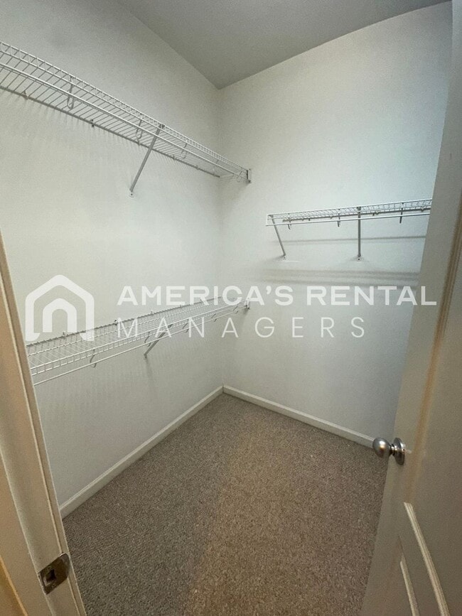 Building Photo - Beautiful Home for Rent in Birmingham, AL!!!! Available to View Now!!!