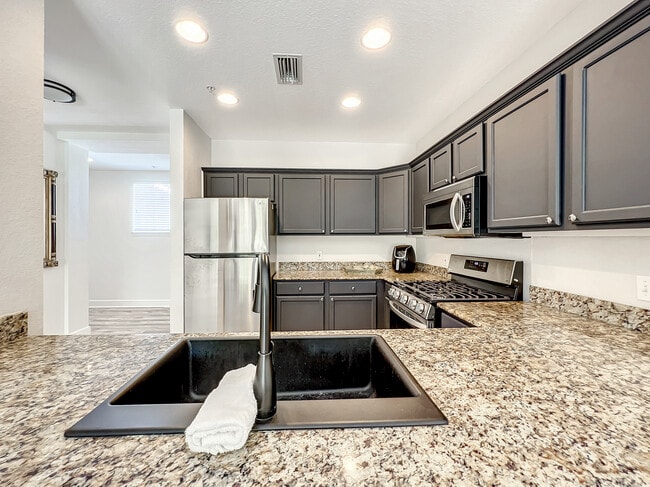 Building Photo - 7510 Seven Eagles Way