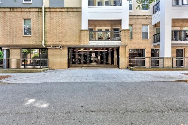Building Photo - 870 Inman Vlg Pkwy NE