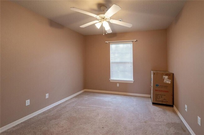 Building Photo - 3449 Mulberry Ln