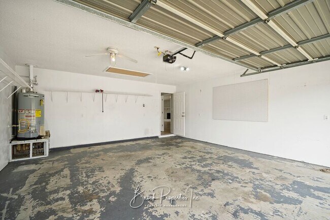 Building Photo - 2029 Coral St