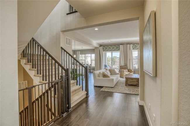 Building Photo - Beautiful Spacious 4 bed/4.5 bathroom in Broomfield - Available NOW!
