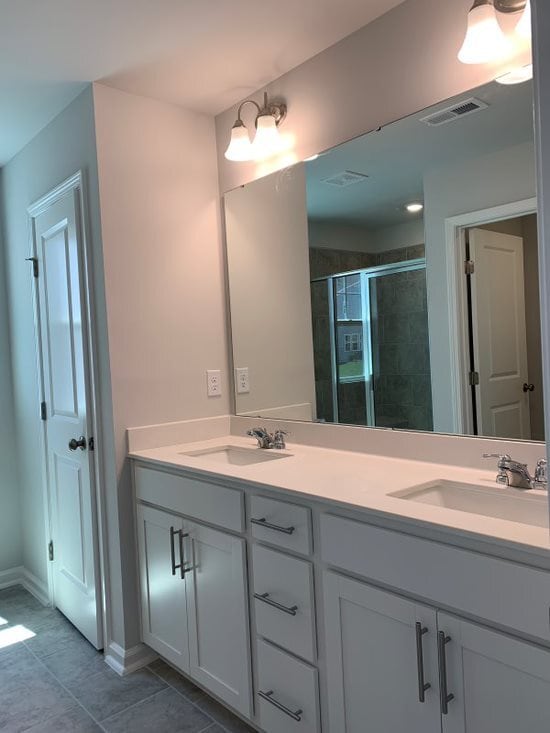 Building Photo - 139 Iris Dr