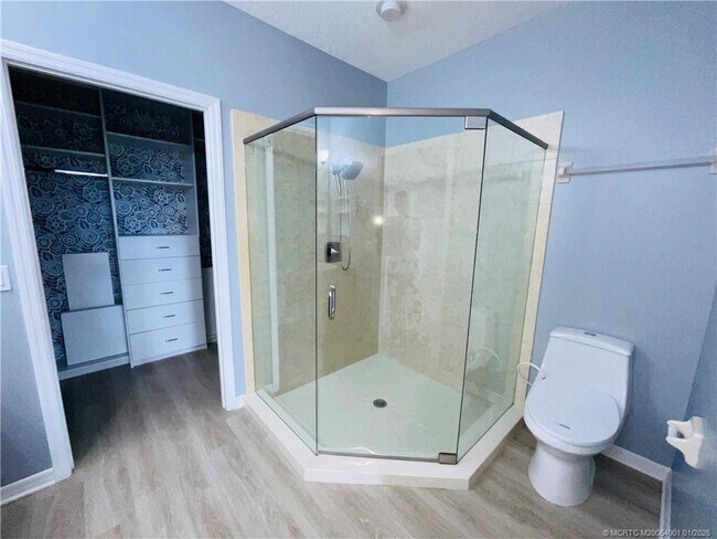 Building Photo - 1581 SW Harbour Isles Cir