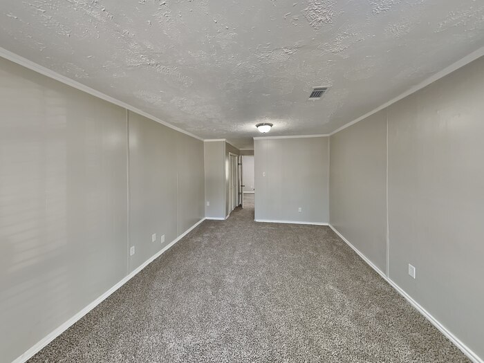 Building Photo - 2123 Raspberry Ln