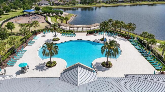 Building Photo - 11176 Leland Groves Dr