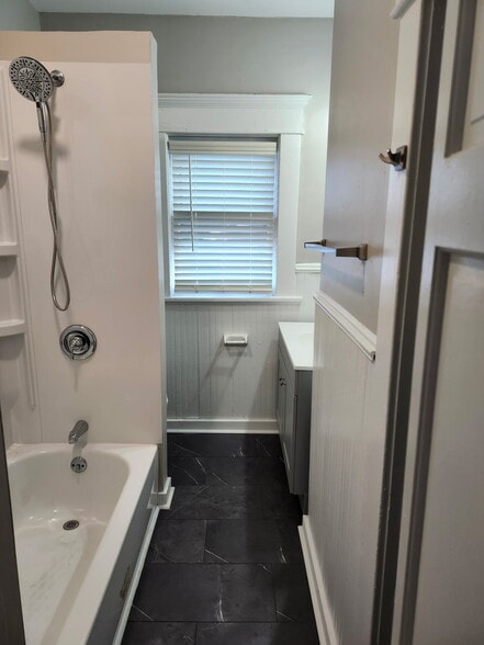 bathroom - 1210 Dennison Ave