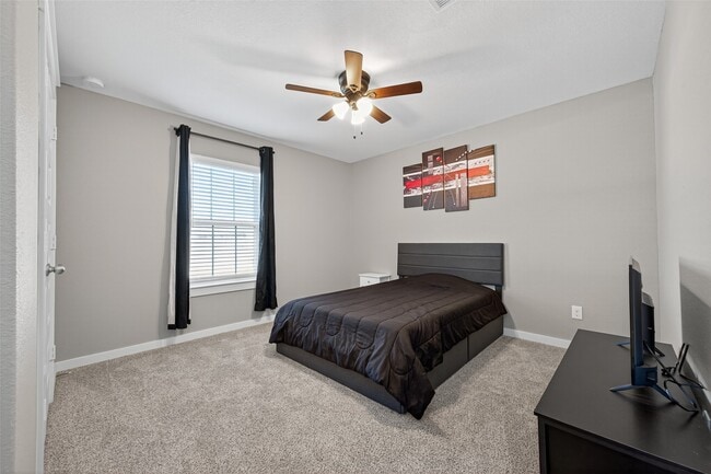 Building Photo - 30301 Kingston Heath Dr