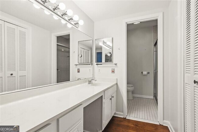 Building Photo - 75 Montre Square NW