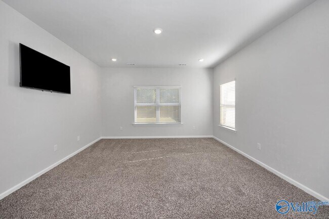 Building Photo - 157 High Leaf Dr