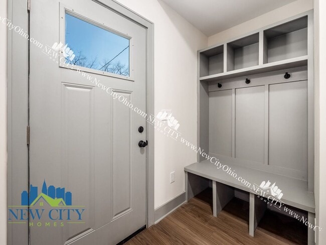 Building Photo - Recently Built Single Family Home! 2 Bedroom, 1.5 Bathrooms!