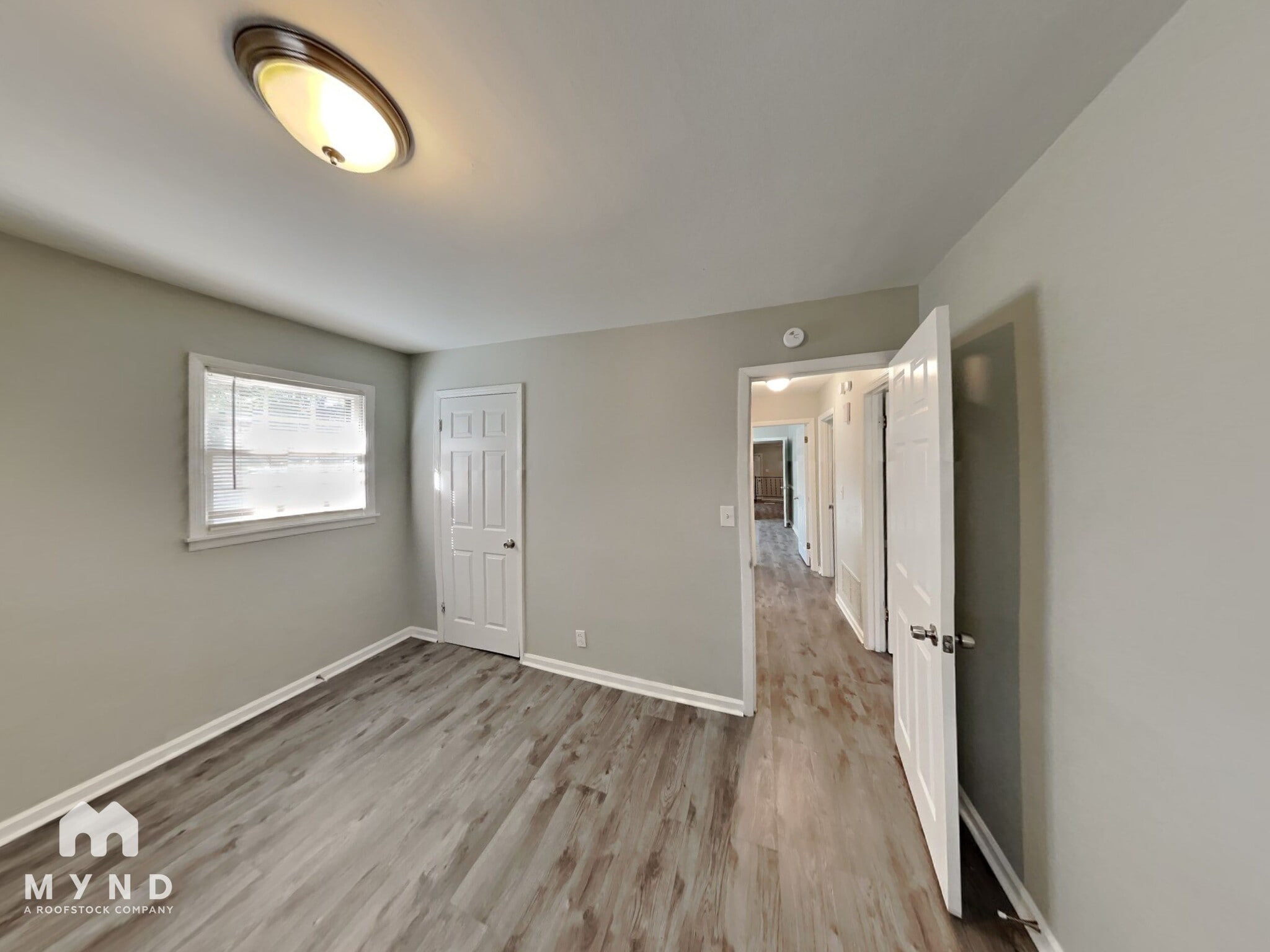Building Photo - 6220 Leslie Dr