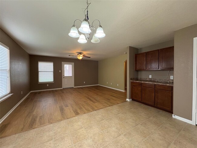Building Photo - 2715 Mustang Hill Ln