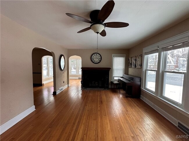 Building Photo - 1401 Euclid Ave