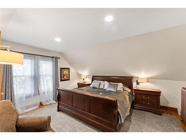 Building Photo - 2707 Garfield Ave