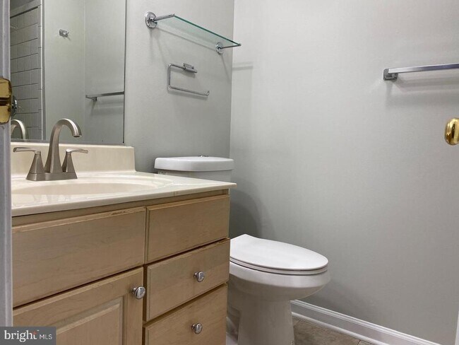 Building Photo - 23 Laurel Path Ct