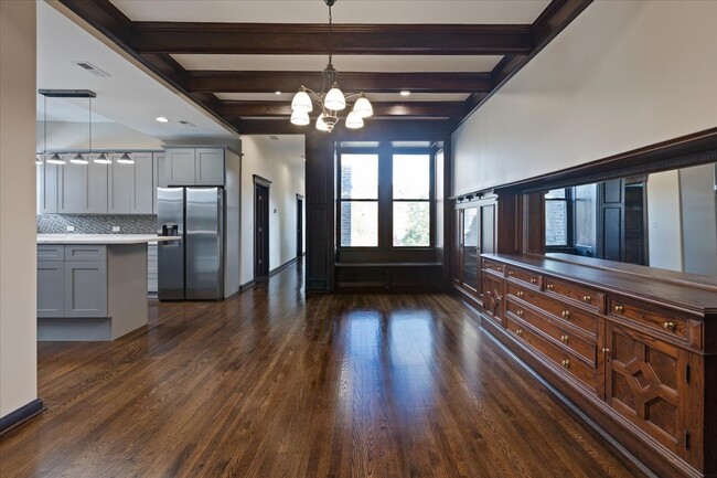 Building Photo - 442-444 E 48th St