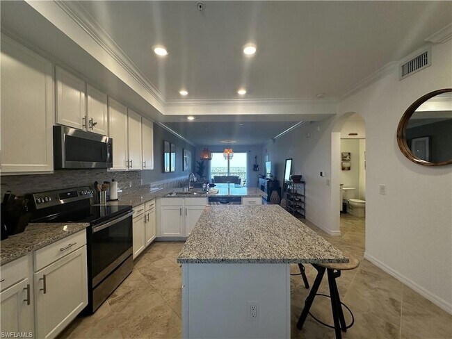 Building Photo - 14091 Heritage Landing Blvd