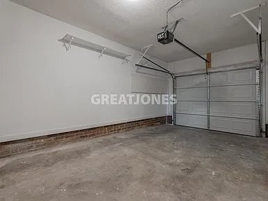 Building Photo - 3414 Aurelia Dr